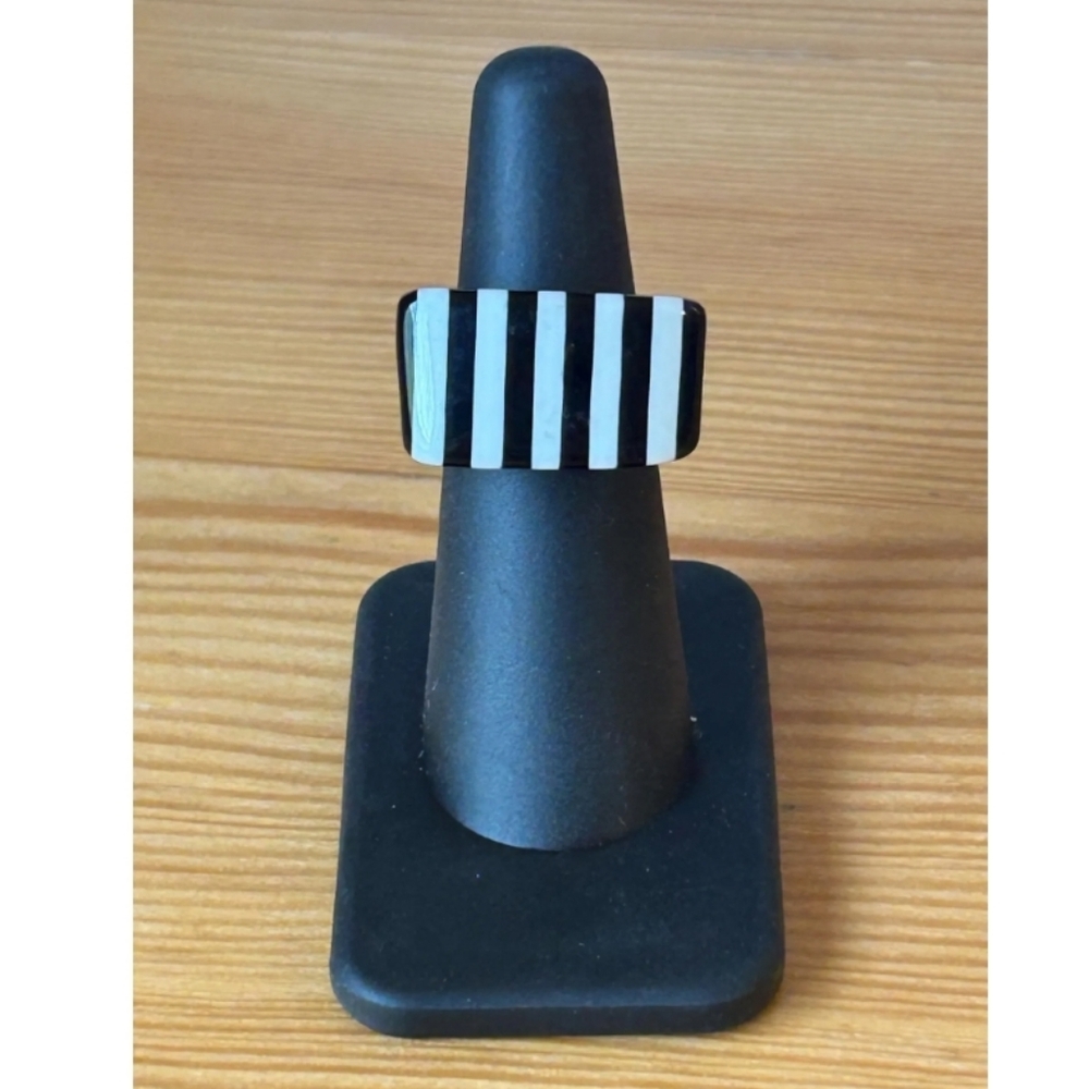 Striped Lucite Ring, Size 8 Black And White Ring, Mod Striped